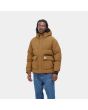 Hombre con Chaqueta acolchada impermeable Carhartt WIP Munro Jacket Marrón cerrada