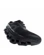 Zapatillas de Running On Cloudmonster Negras para hombre frontal derecha