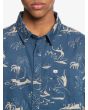 Camisa Quiksilver Endless Trip SS azul marino con estampado surfero cuello