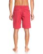 Hombre con Bermudas tipo chino Quiksilver Everyday 20" Rojos posterior