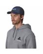 Hombre con Gorra Trucker Patagonia P-6 Logo LoPro New Navy Unisex