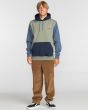 Hombre con Sudadera de capucha Billabong Arch Block Sage frontal