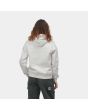 Mujer con sudadera de capucha Carhartt WIP Womens Chase Sweatshirt Wax Gold espalda