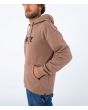 Hombre con sudadera de forro polar con capucha Hurley Fastlane Solid marrón bolsillo
