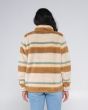 Mujer con jersey de forro sherpa Salty Crew Calm Seas Natural posterior