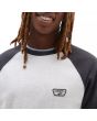 Hombre con Jersey Vans Rutland III Gris logo