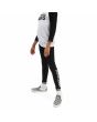 Niña con leggings elásticos Vans Chalkboard II negros 