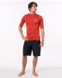 Camiseta de manga corta con protección solar UPF 50+ Rip Curl Icons Perf SSL UV roja para hombre frontal
