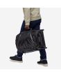 Maleta de mano con ruedas Patagonia Black Hole Wheeled Duffel 40 Litros negra asa lateral