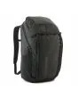 Mochila mediana Patagonia Black Hole 32 Litros negra lateral
