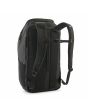 Mochila mediana Patagonia Black Hole 32 Litros negra posterior