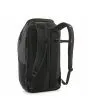 Mochila mediana Patagonia Black Hole 32 Litros negra posterior