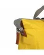 Mochila mediana impermeable Roka London Bantry B Recycled Nylon Amarillo Álamo 14 Litros Unisex cremallera