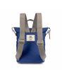 Mochila vegana Pequeña Roka Bantry B nailon reciclado Azul quemado posterior