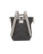 Mochila pequeña ecológica e impermeable Roka Bantry B Sustainable Canvas Ash gris oscuro posterior