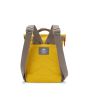 Mochila impermeable Roka Camden Custard color mostaza posterior