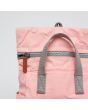 Mochila Pequeña impermeable Roka Canfield B Flamingo rosa claro asa y cremallera