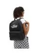Mujer con Mochila Vans Realm Negra 22L Unisex