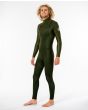 Hombre con traje de neopreno con cremallera el pecho Rip Curl Dawn Patrol Performance 5/3mm verde lateral