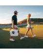 Nevera portátil rígida Yeti Roadie 8 Blanca asa de transporte SmallHaul
