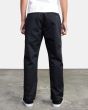 Hombre con pantalón de corte relajado RVCA Americana Chino negro posterior
