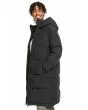 Mujer con parka acolchada con capucha Roxy Test of Time en Negro Antracita lateral