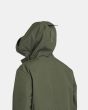 Hombre con Parka resistente al agua RVCA Fishtail Raincoat Jacket Verde capucha