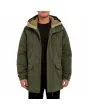 Hombre con parka Volcom Starget 5K Verde Militar abierta