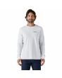 Hombre con Camiseta de manga larga Men's Long-Sleeved P-6 Logo Responsibili-Tee blanca frontal
