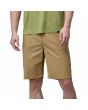 Hombre con Pantalones cortos de senderismo Patagonia Quandary Shorts 10'' color Classic Tan 