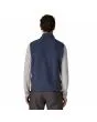 Hombre con chaleco de forro polar Patagonia Retro Pile Fleece Vest New Navy/Sunken Blue posterior
