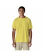 Hombre con camiseta Patagonia Water People Spotter Amarilla frontal