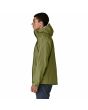 Hombre con chaqueta impermeable plegable Patagonia Torrentshell Verde Alcaparra lateral