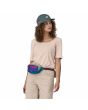 Mujer con Riñonera Patagonia Ultralight Black Hole Mini Hip Pack 1L Patchwork Belay Blue Unisex