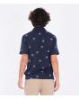 Hombre con polo de manga corta Hurley Ace Aloha azul marino posterior