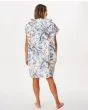 Mujer con toalla de playa con capucha Rip Curl Diamond Bay floral posterior