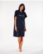 Mujer con poncho cambiador Rip Curl Script Hooded Towel negro capucha