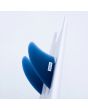 Quillas Twin Fin Deflow Mid Futures Azules en tabla de surf