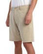 Hombre con Short híbrido RVCA Balance 20'' Caqui izquierda