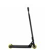 Scooter freestyle Addict Revenger Pulse negro y amarillo orientado a street lateral