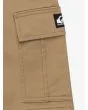 Pantalón corto cargo Quiksilver Youth Taxer en color Lead Gray detalle bolsillo