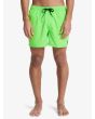 Hombre con Bañador Quiksilver Everyday Solid Volley 15'' Verde Lima