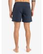 Hombre con bañador Quiksilver Everyday Solid Volley 15'' Azul Marino Oscuro posterior