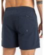 Hombre con bañador Quiksilver Everyday Solid Volley 15'' Azul Marino Oscuro bolsillo trasero