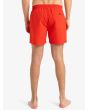 Hombre con Bañador Quiksilver Everyday Solid Volley 15'' rojo posterior