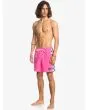 Hombre con Bañador de natación Quiksilver Original Arch Volley 17" Rosa frontal