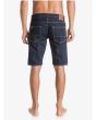 Hombre con pantalón corto vaquero Quiksilver Revolver Rinse azul posterior