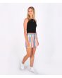 Mujer con Pantalón corto de tiro alto Hurley Button Front Multicolor lateral