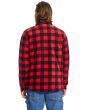 Hombre con sobrecamisa de forro polar Volcom Bowered Fleece Roja a cuadros posterior