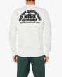 Hombre con Sudadera Deus Ex Machina Venice Surf blanca posterior